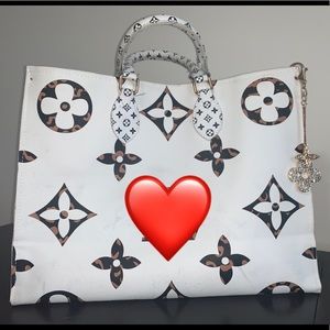 On the Go Tote